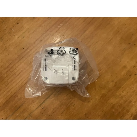 Netgear AC750 Ex3110 Wifi Range Extender Model: EX3110 - Picture 4 of 4